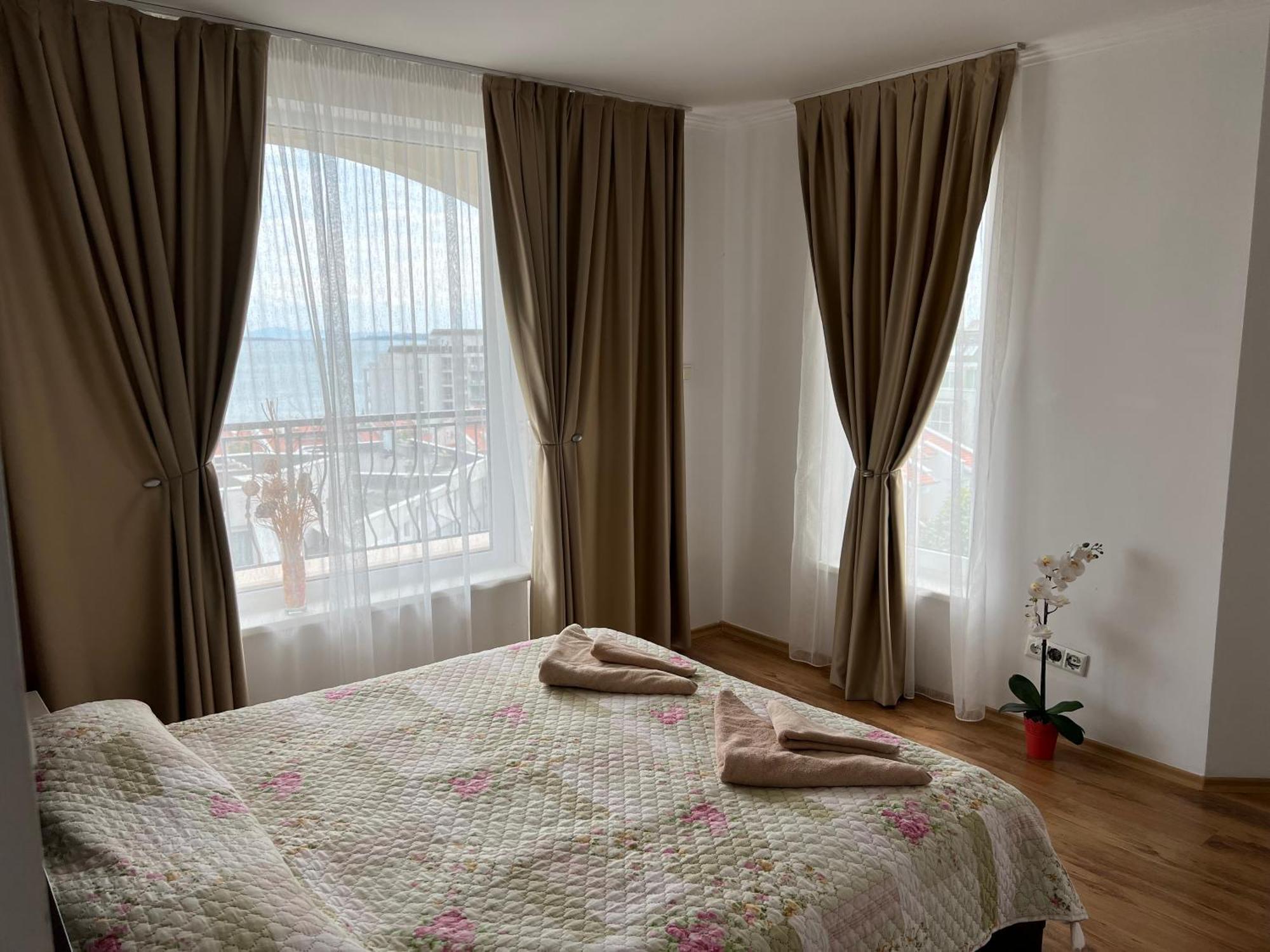 Antorini Apartments Sveti Vlas Buitenkant foto
